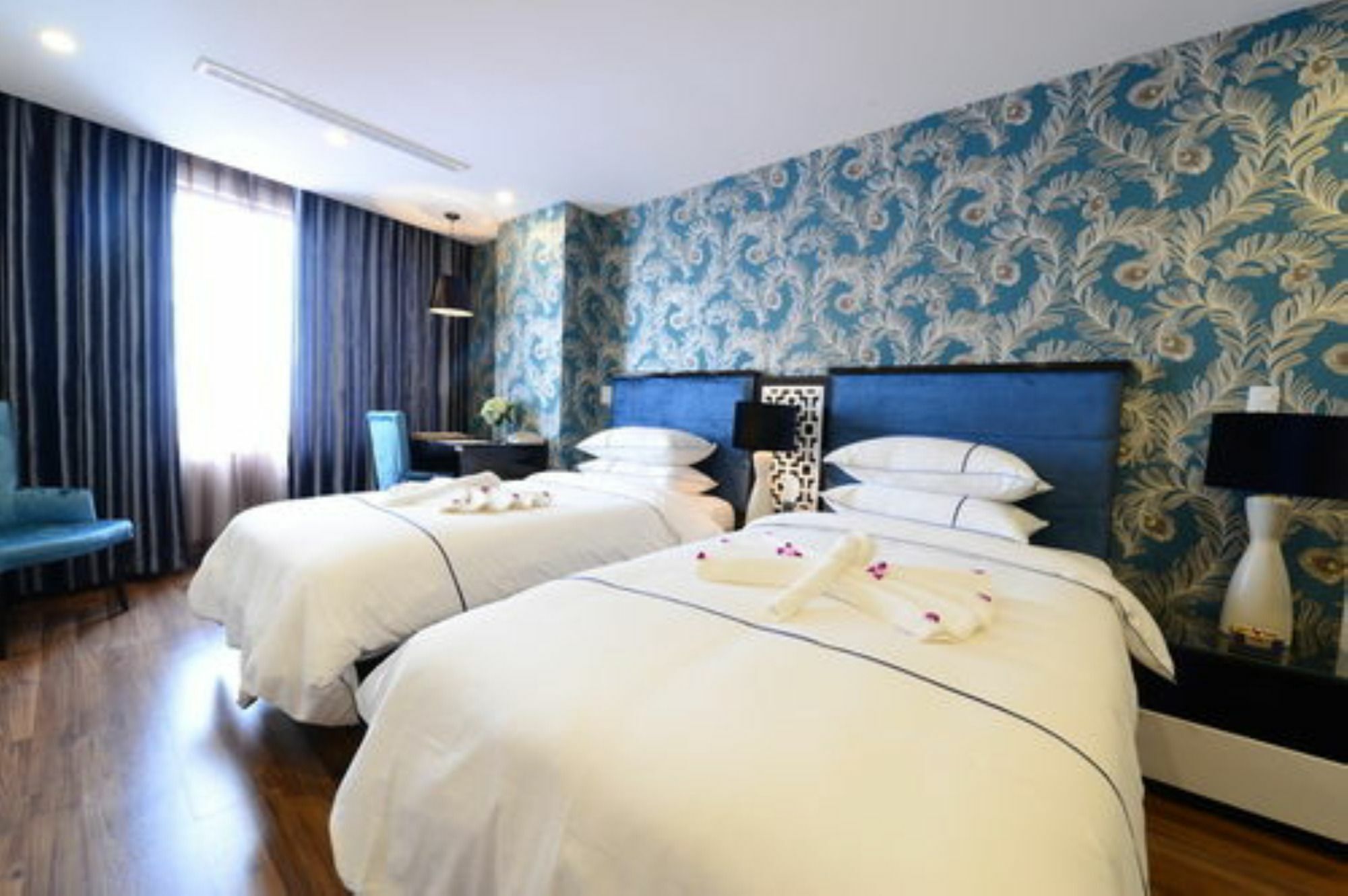 Hanoi Emerald Waters Hotel & Spa Exterior photo