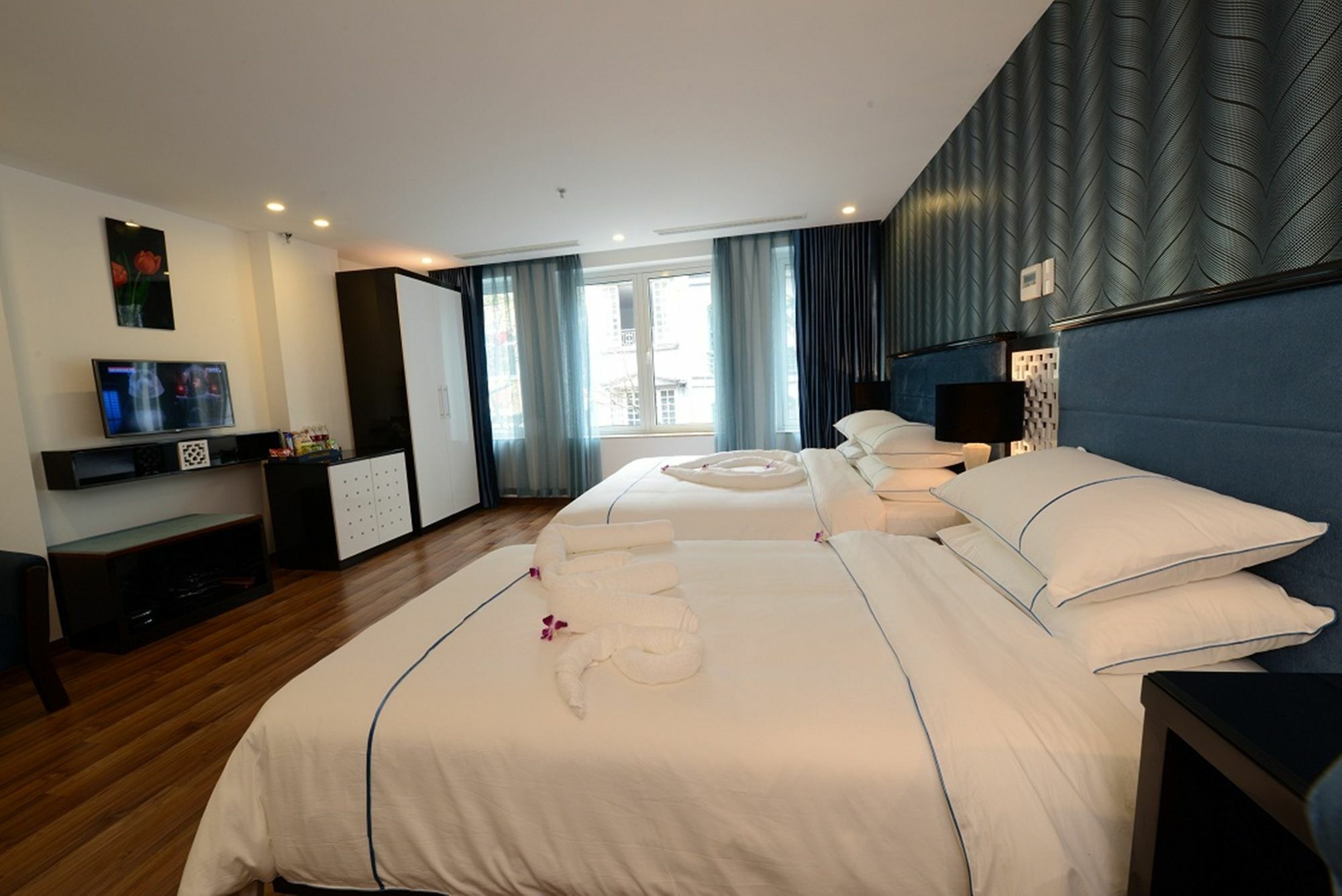 Hanoi Emerald Waters Hotel & Spa Exterior photo