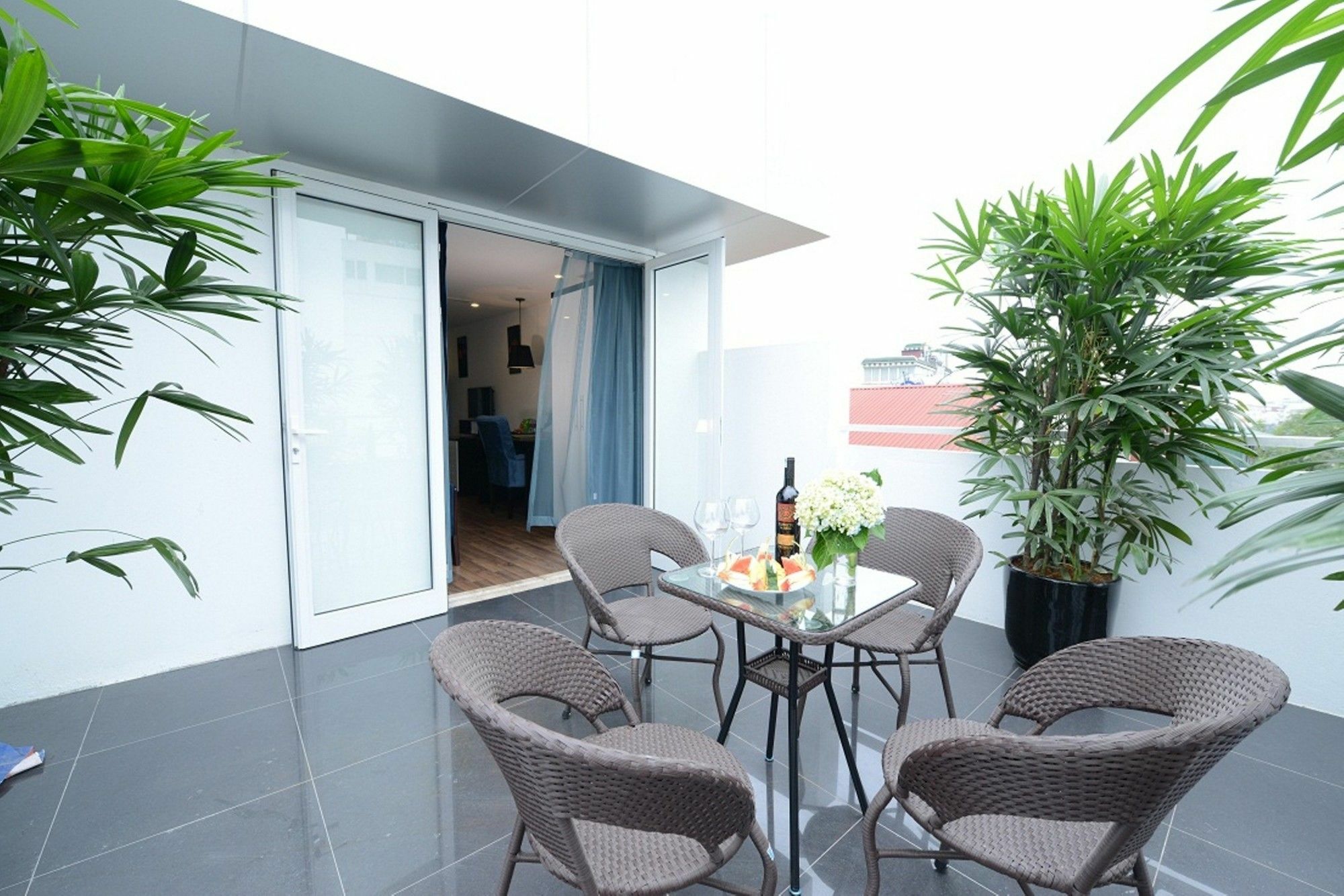 Hanoi Emerald Waters Hotel & Spa Exterior photo