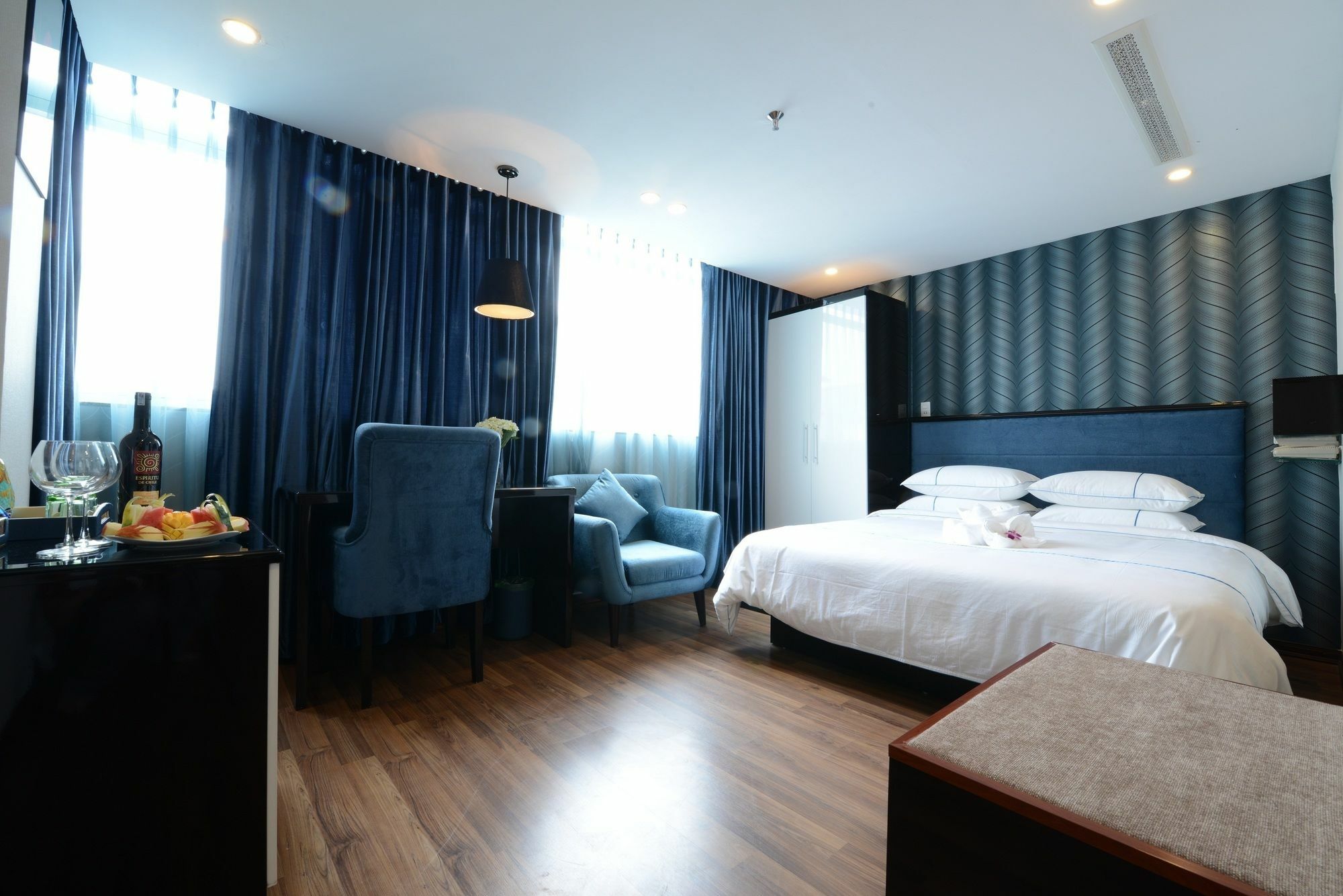 Hanoi Emerald Waters Hotel & Spa Exterior photo